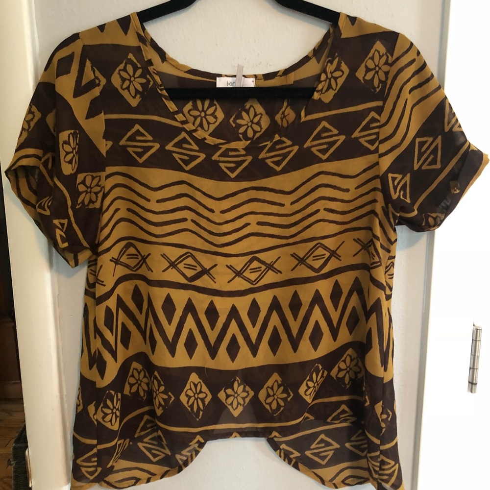 Kirra brand- Open back flowy blouse